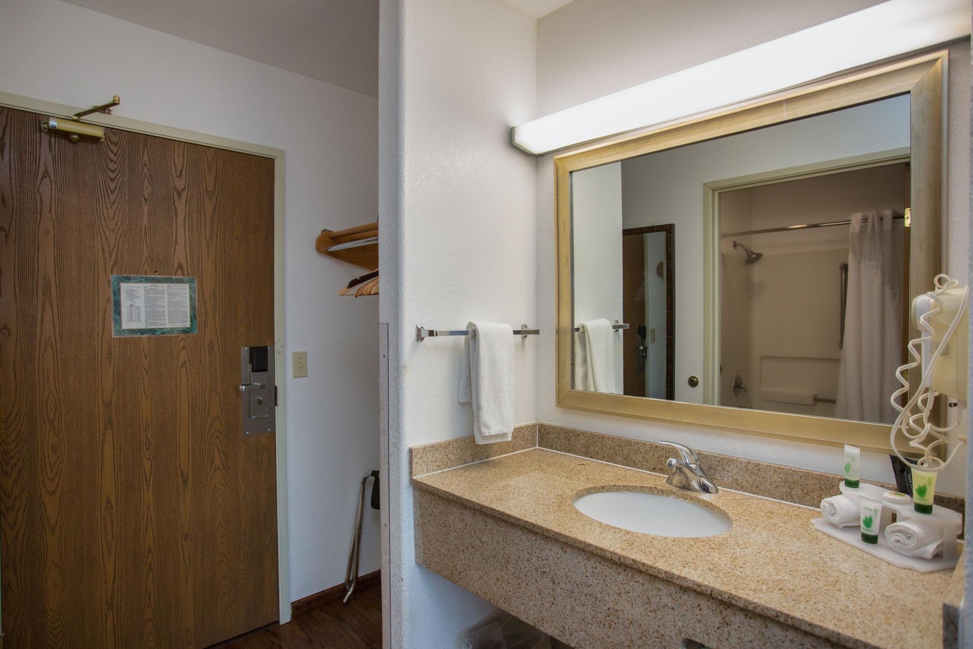Vagabond Inn Executive Green Valley Εξωτερικό φωτογραφία