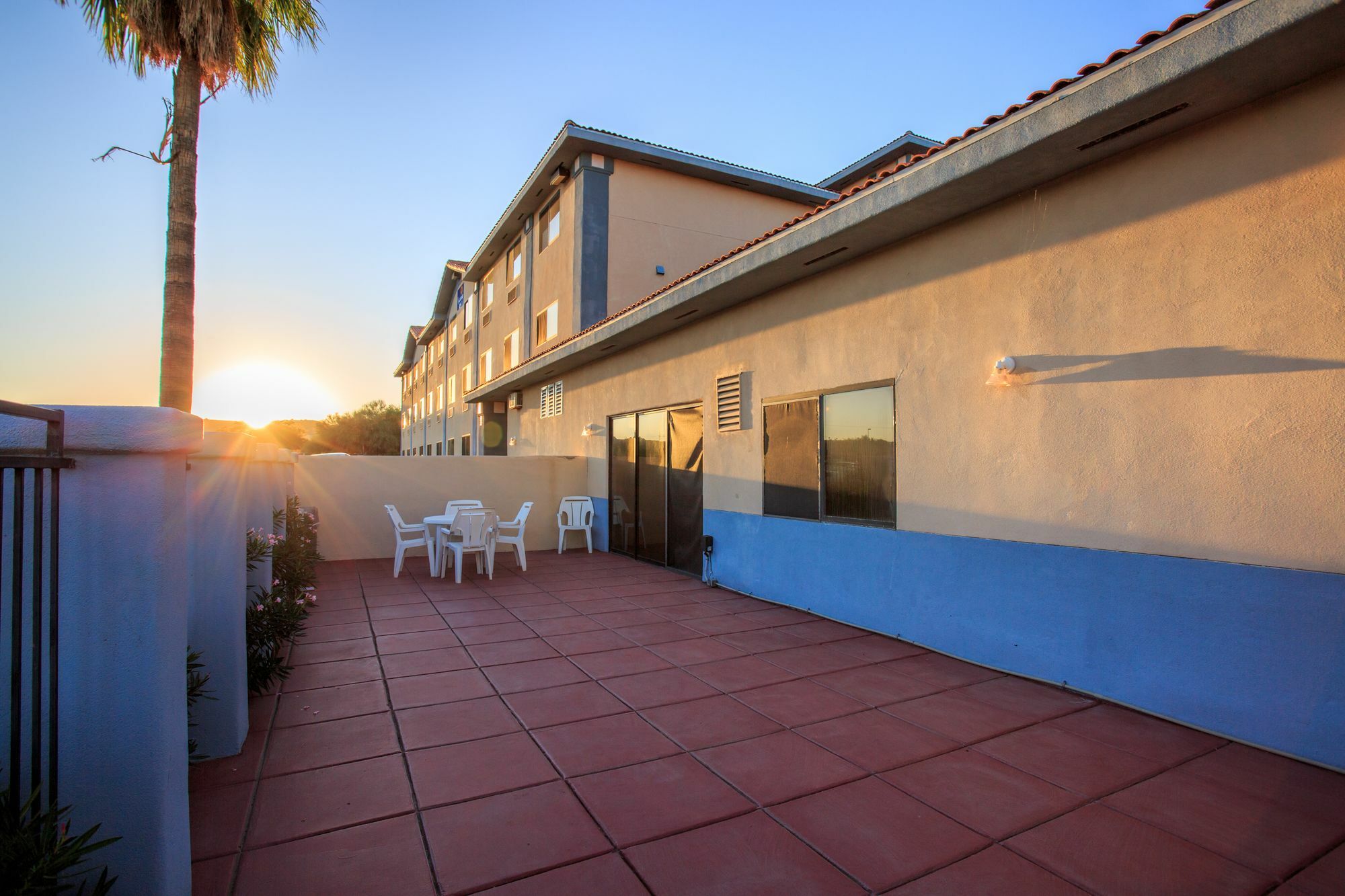 Vagabond Inn Executive Green Valley Εξωτερικό φωτογραφία